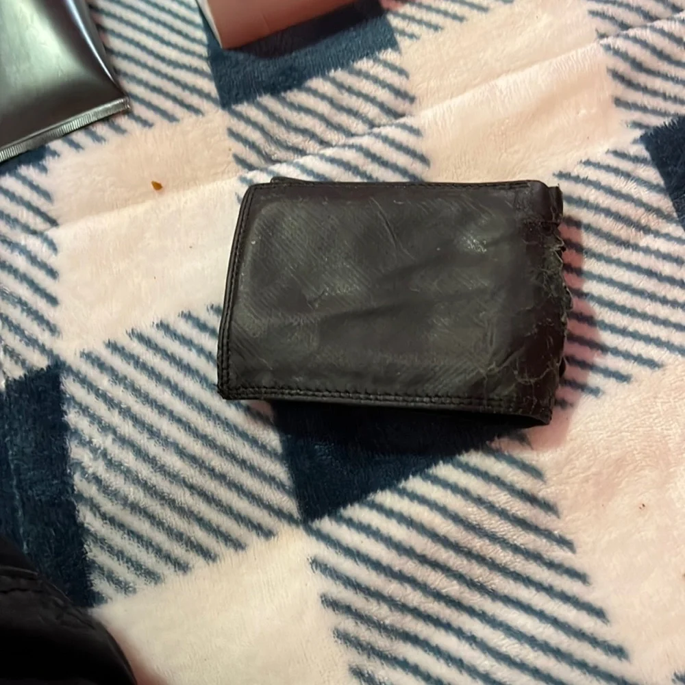 Wallet - Picture 1 of 3